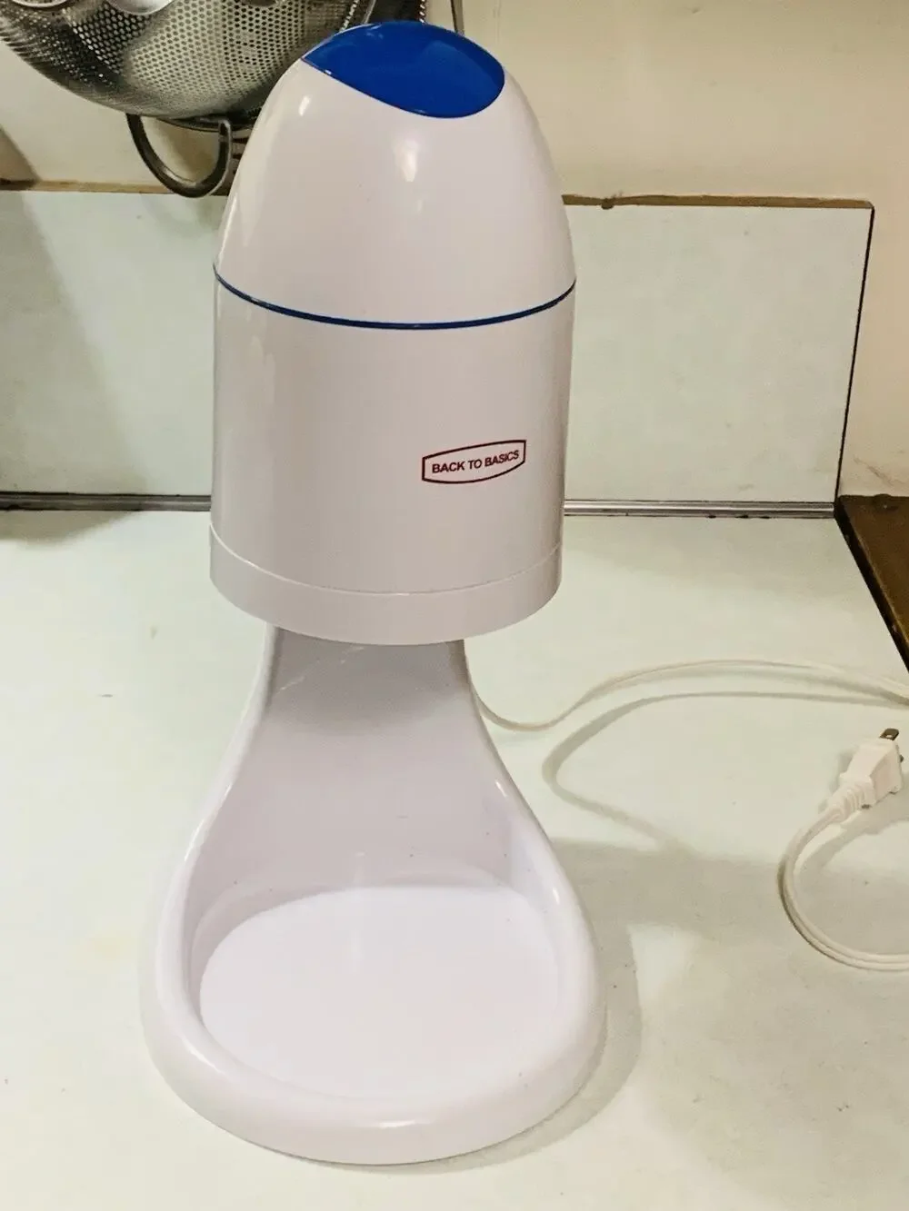 Back to Basics Hawaii Ice Shaver White Snow Cone Maker Electric Snow Shredder